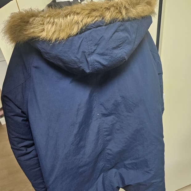 아디다스 빅패치 다운패딩 110 사이즈 팝니다