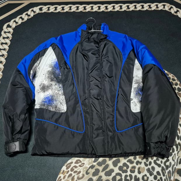 루이비통 20s/s 스플래쉬 알프스 모노그램 푸퍼 패딩 L 새상품