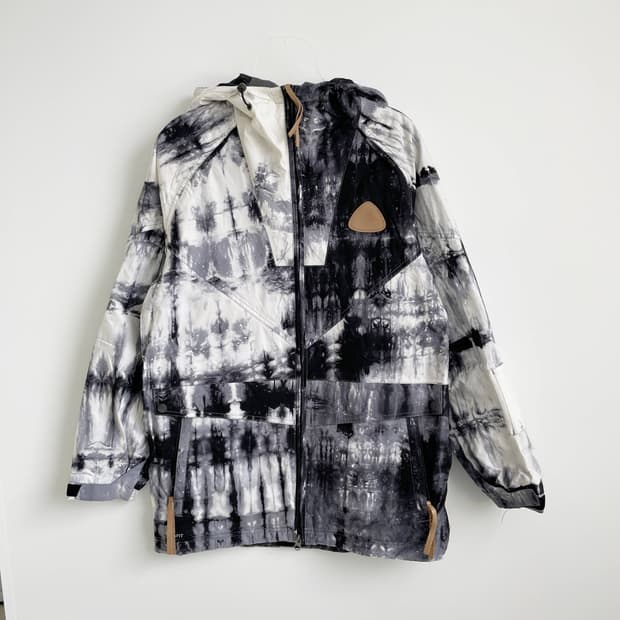 F2 나이키 ACG 타이 다이 바람막이 자켓 95사이즈