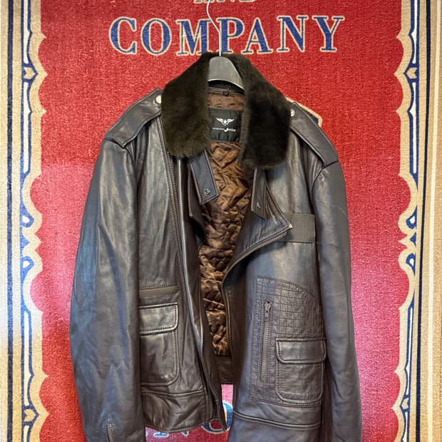 Designed by JINTEOK 진태옥 퍼카라 레더 플라이트 자켓 