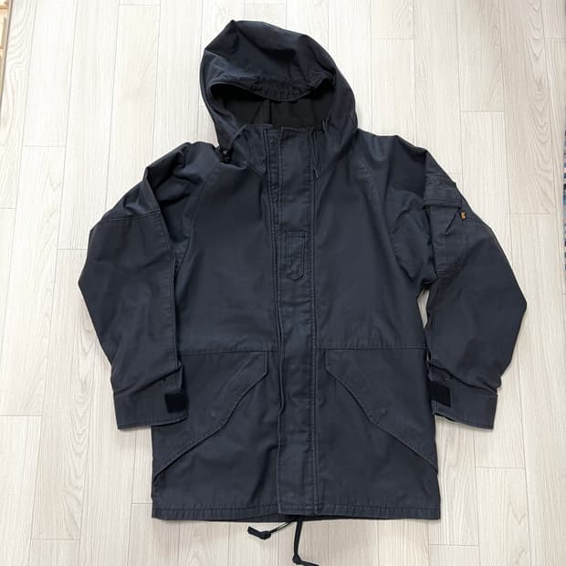 알파 인더스트리 야상 파카