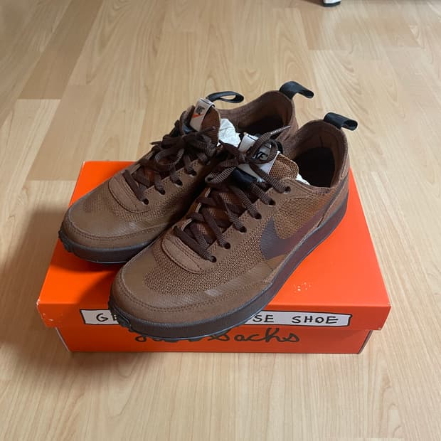 [급매] 나이키 톰삭스 제너럴 퍼포즈 슈 브라운 (265)