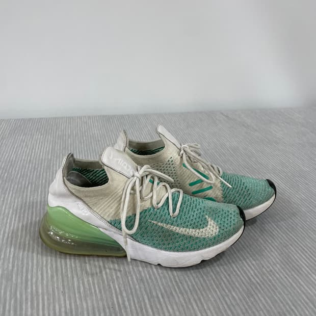 781) 나이키 에어맥스270 플라이니트 런닝화 230mm