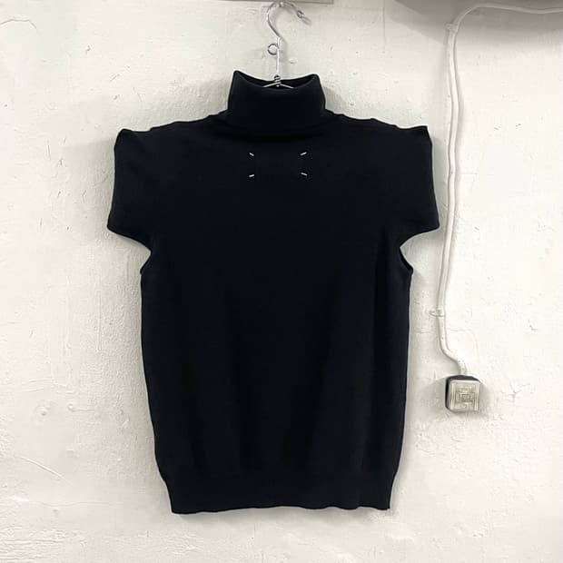 마틴 마르지엘라 2008FW 컬렉션 아카이브 파워 숄더 폴라 니트