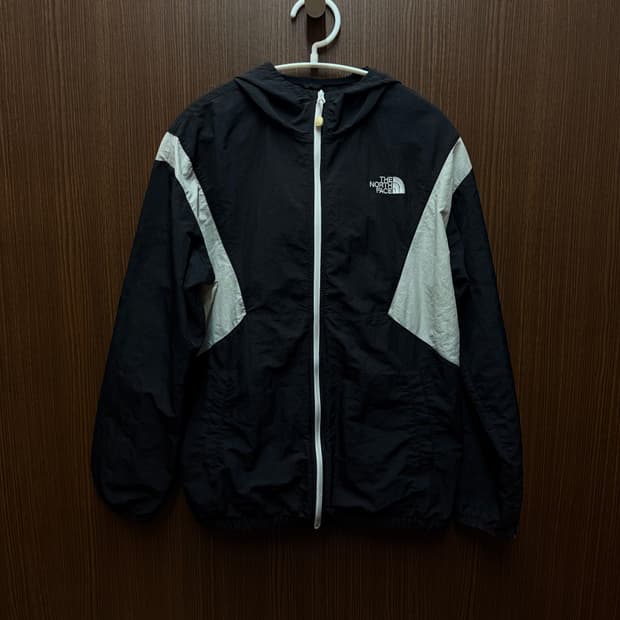 노스페이스 바람막이 160