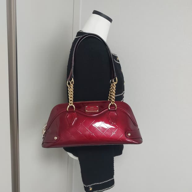 발렌시아가 00's 빈티지 애나멜 숄더백