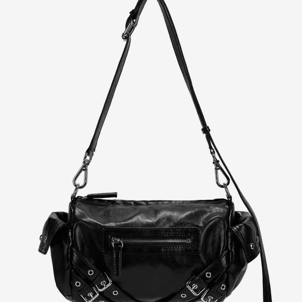 STUD POCKET BAG IN BLACK