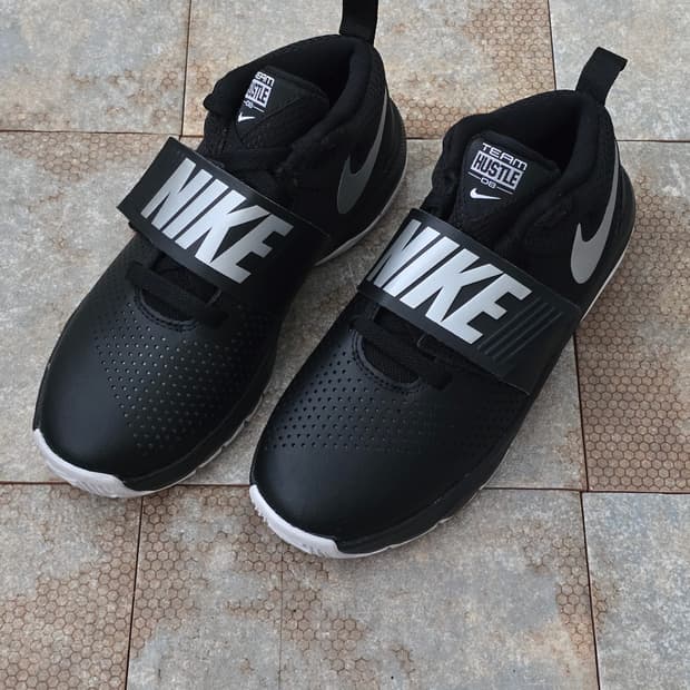 (230)나이키 팀 허슬 d 8 블랙 