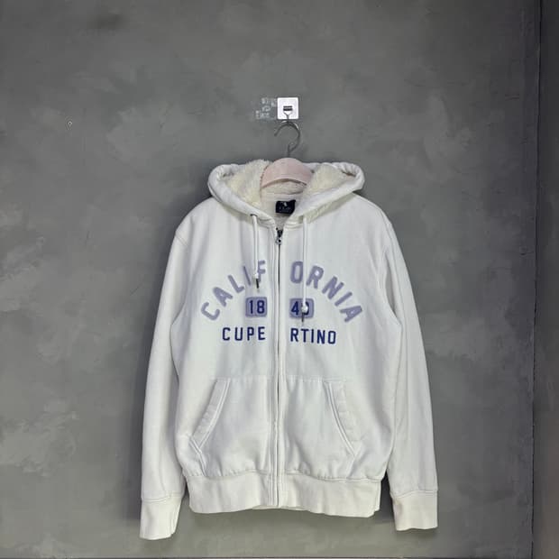 후아유 양털 후드집업 화이트