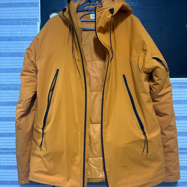 cp컴퍼니 바람막이