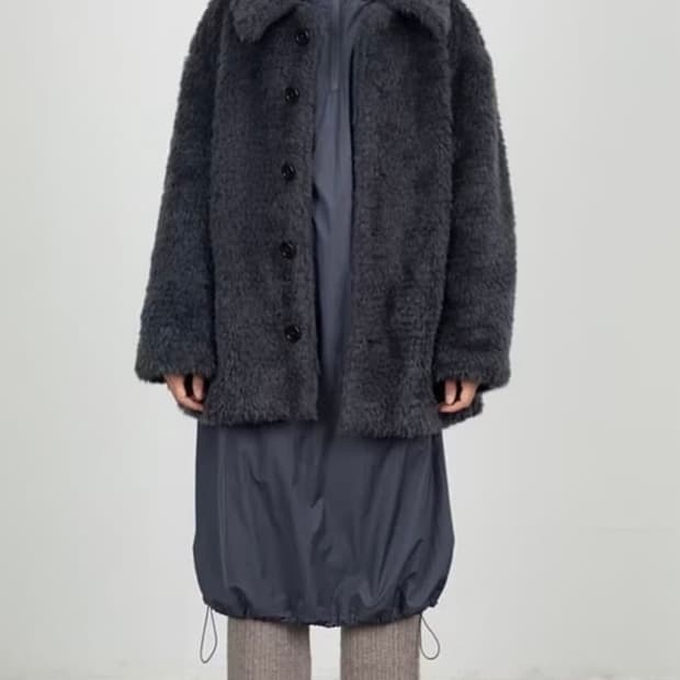 아모멘토 퍼 미드 코트