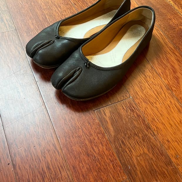 마르지엘라 타비 블랙 플랫 36 1/2