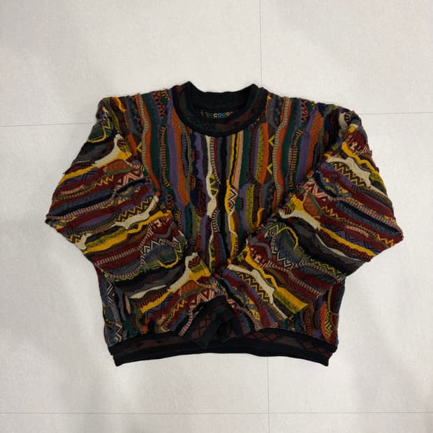 Coogi 쿠지 니트 팝니다