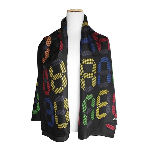 샤넬 도트 매트릭스 실크 스카프 점보