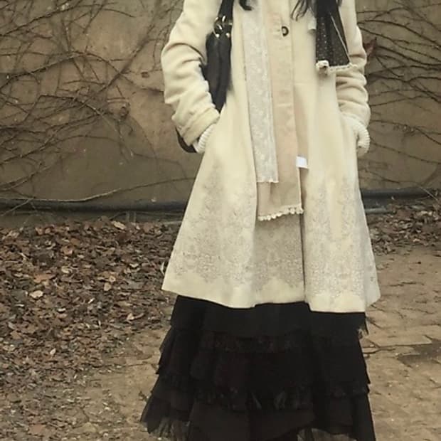 엑시즈팜 자수 아이보리 레이스코트 달천깔 갸루 세실맥비 리즈리사