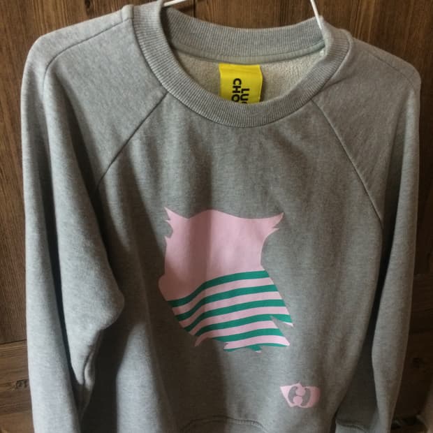 럭키슈에뜨 맨투맨 s