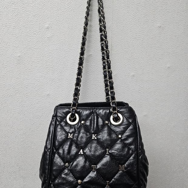 마뗑킴 스터드 미니 퀼팅 버킷백  블랙 숄더 크로스백