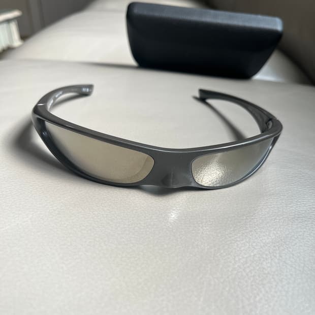 발렌시아가 선글라스