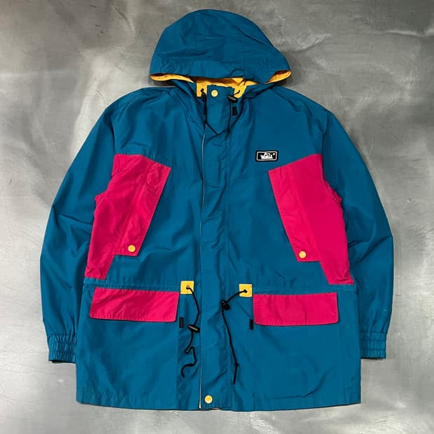  울리치 배색 윈드 브레이커 y15630