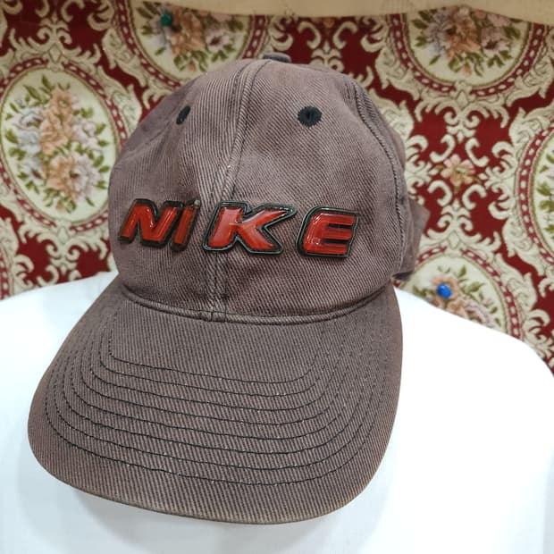 나이키 90s 드릴 빅로고 볼캡

