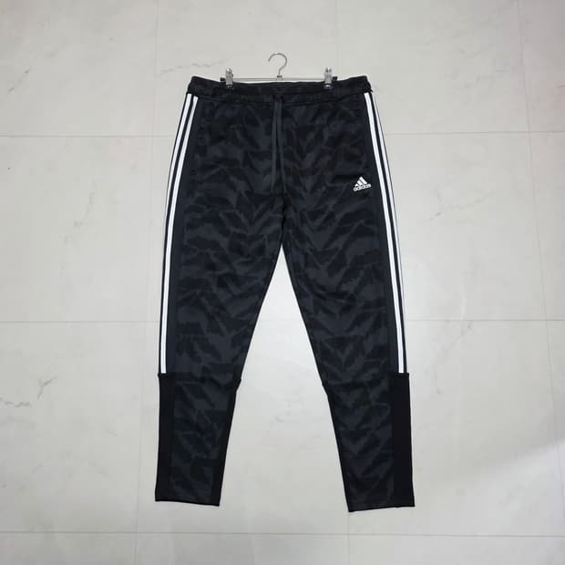 XL 아디다스 블랙 카모 삼선 트랙팬츠
