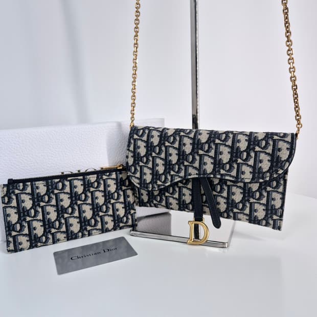 디올 오블리크 WOC 체인 크로스백 (S5614CTZQ)