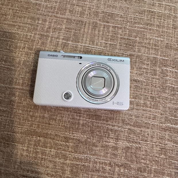 카시오 엑슬림 casio zr-60 틸트액정 셀카가능 빈티지 디카 카메라
