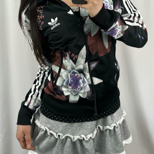 아디다스 플라워 패턴 져지 집업