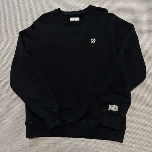 세터(SATU) 블랙 맨투맨