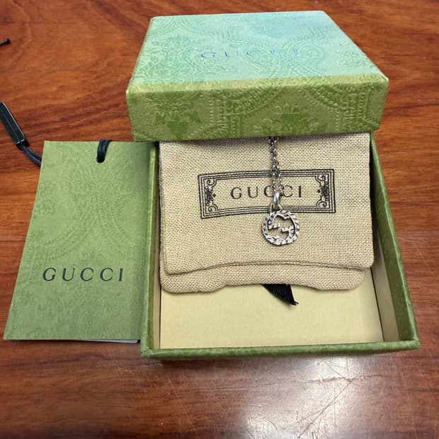 구찌 인터로킹 목걸이