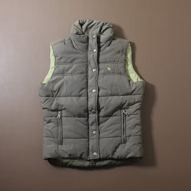Abercrombie 아베크롬비 그레이 조끼 패딩