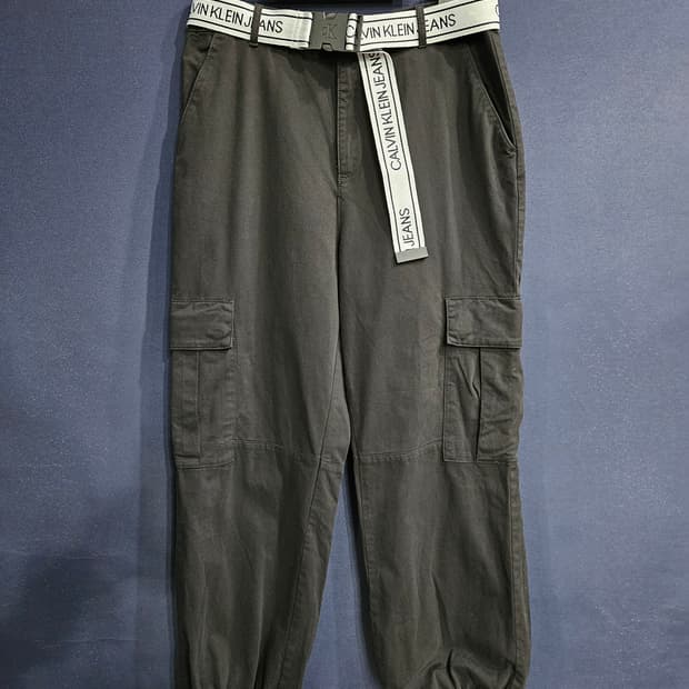 캘빈클라인 진스 블랙차콜 남성 허리 29~30 카고 조거팬츠 