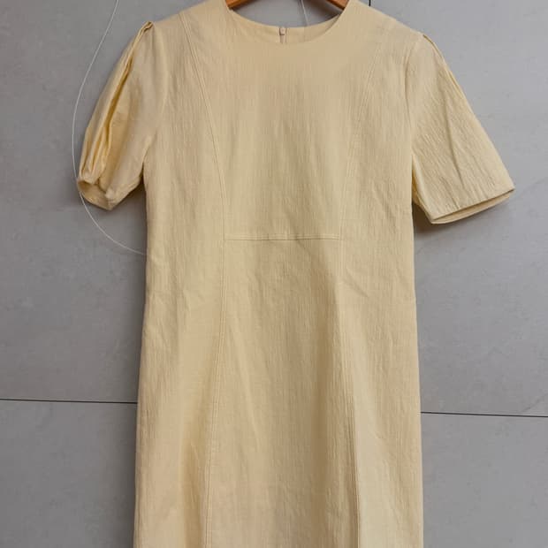 연노랑 반팔 원피스 판매합니다 