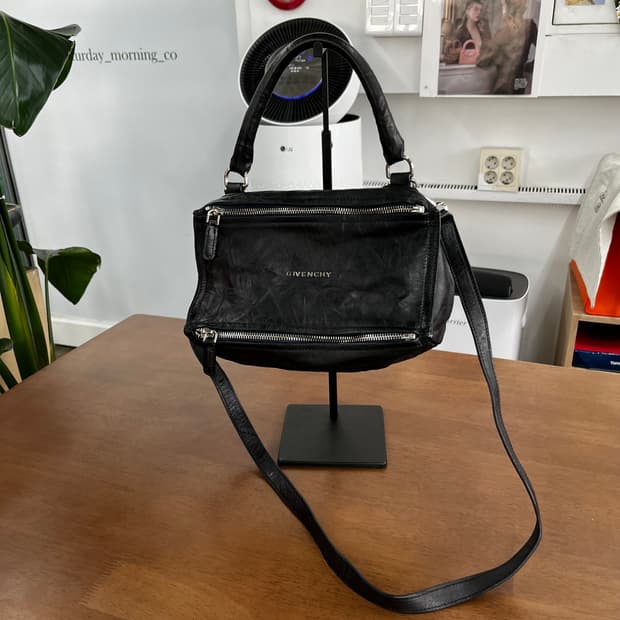 지방시 판도라 스몰