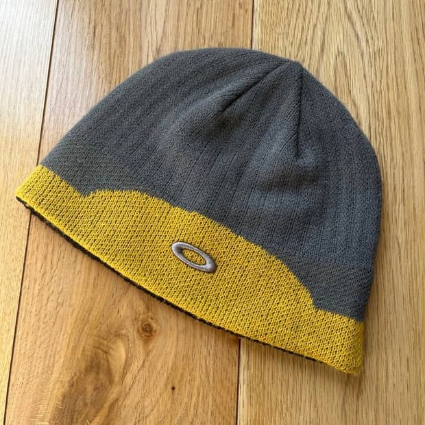 오클리 O로고 투톤 비니