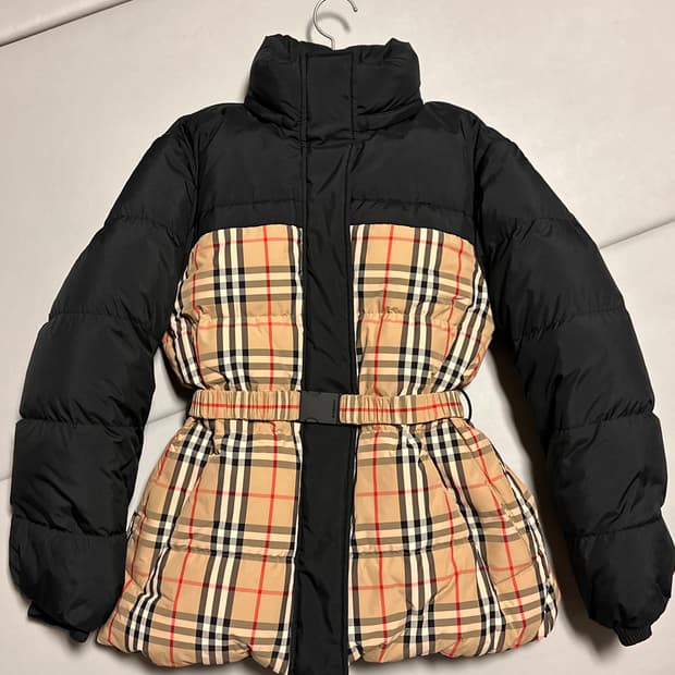 버버리 여성 OAKMERE 체크 리버시블 벨티드 다운 패딩 자켓