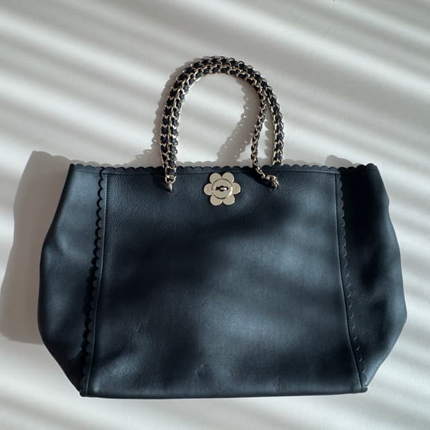 멀버리 블랙 숄더 토트백