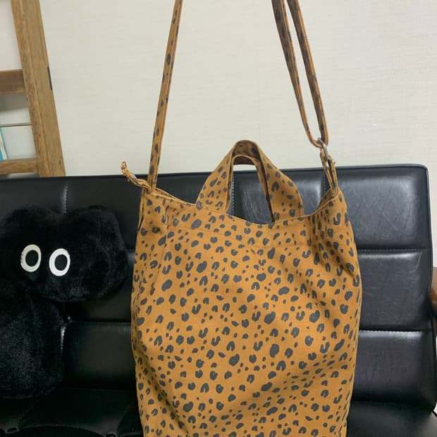 Baggu 바쿠 레오파드/호피 캔버스 숄더백