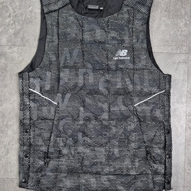 NEW BALANCE 조끼패딩