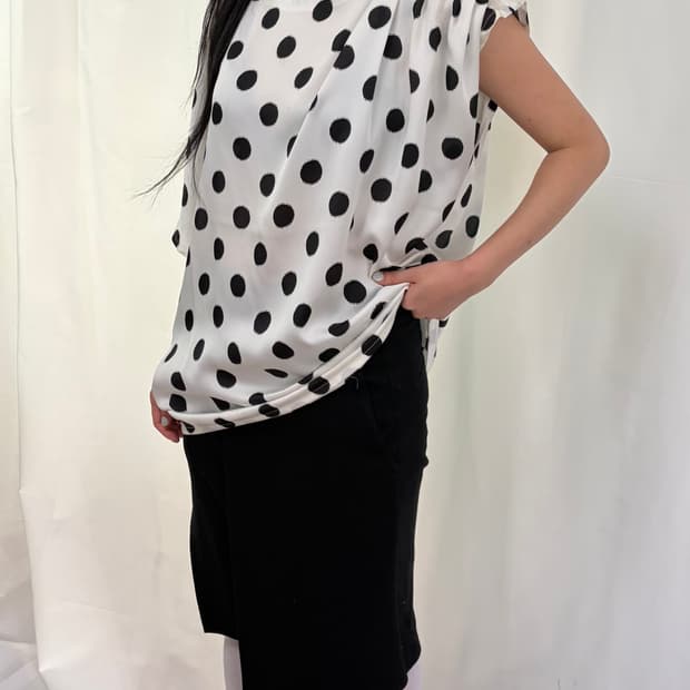 진태옥 프랑소와즈 폴카닷 블라우스