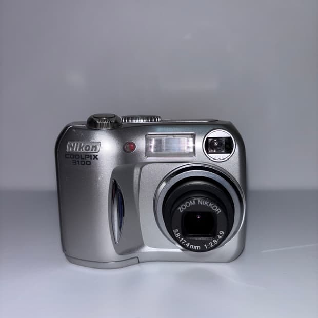 니콘쿨픽스3100 디카