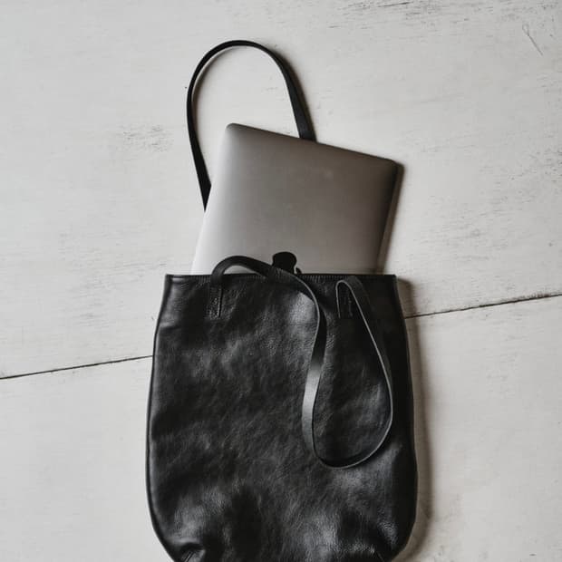 모노프리베 Textured Leather Tote 새상품