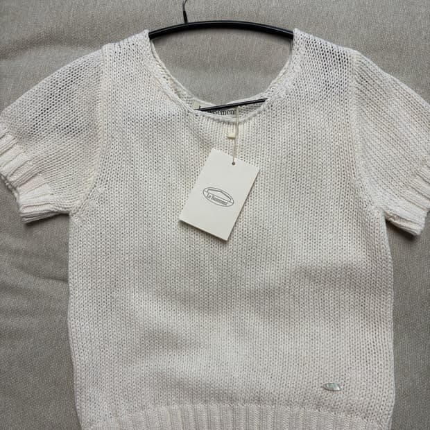 (새상품) Le basement 반팔니트