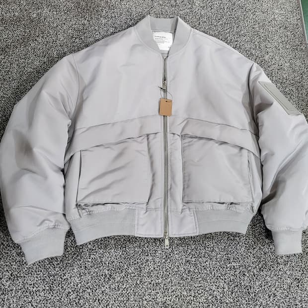 코드그래피 그레이 항공 점퍼