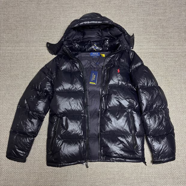 폴로 유광 패딩