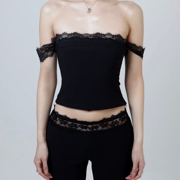 린하린 (Lace Silhouette Top)