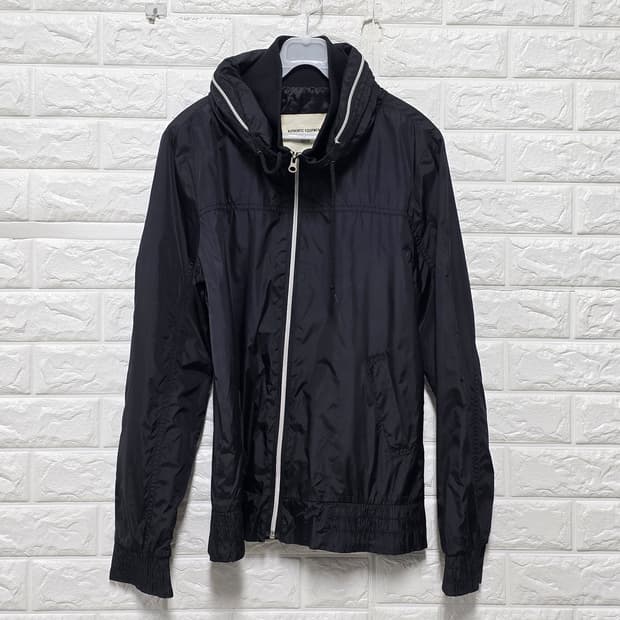 주카 Zucca 블랙 바람막이