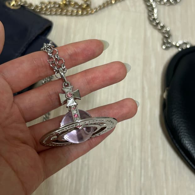 비비안웨스트우드 대왕목걸이 [박스o]