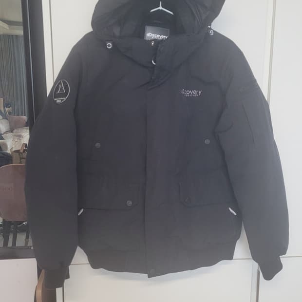 디스커버리 남성 숏  다운패딩 -100사이즈