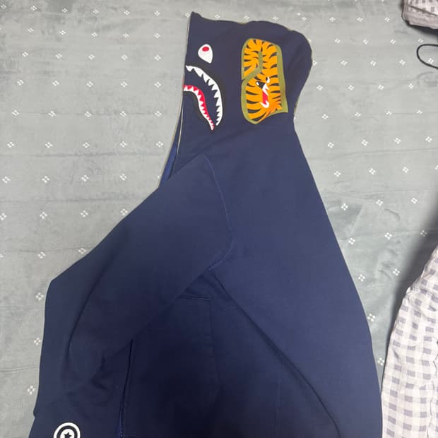 베이프 반카모 네이비